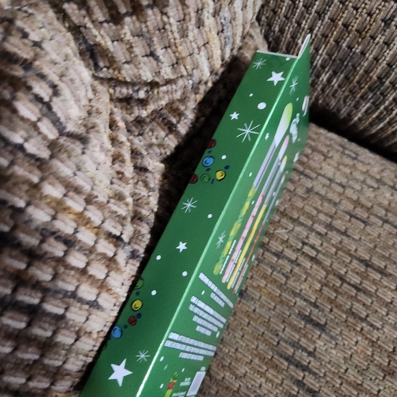 The Grinch Makeup Brush Set 4pc Cosmetic Brushes Centric Beauty LLC - Picture 8 of 10